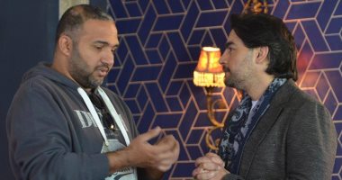 هانى سلامة يغادر العين السخنة بسبب "قمر هادى".. والمخرج يكثف التصوير