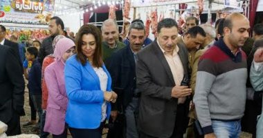 محافظ دمياط تفتتح "سوبر ماركت أهلا رمضان" بتخفيضات تصل إلى 20% 