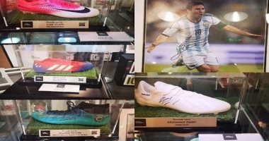 صور.. محمد صلاح يتفوق على مودريتش ونيمار فى ثمن حذائه.. اعرف التفاصيل