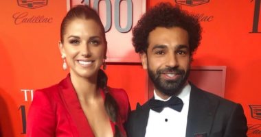 شاهد.. نجمة منتخب أمريكا للسيدات تنضم لجماهير ليفربول بسبب محمد صلاح