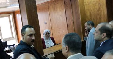 محافظ أسيوط يعلن افتتاح مركز "تميز" لخدمات الشباك الواحد بالغرفة التجارية