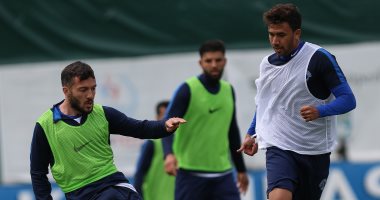 تريزيجيه يشارك وكريم حافظ يغيب فى تدريبات قاسم باشا اليوم.. صور