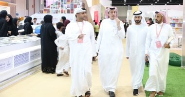 سفير السعودية بالإمارات يزور معرض أبوظبى الدولى للكتاب 2019.. صور