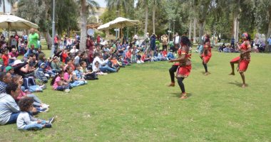 صور.. مهرجان الطبول من أجل السلام يشعل حماس الأطفال بمتحف الطفل