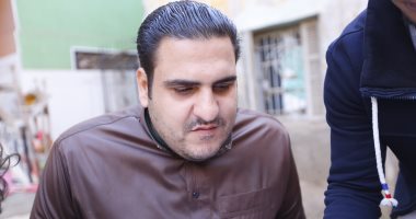 صور ..شاب كفيف: نفسى فى معاش وشقة ودفع فواتير الكهرباء