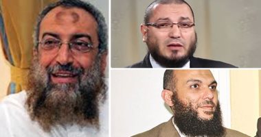 فتنة داخل التيار السلفى.. داعية سلفى مهاجمًا حزب النور: يروج للفكر التكفيرى وسيزولون قريبًا.. ويؤكد: لا يمثل الإسلام وأطالب شبابهم بترك الحزب.. والدعوة السلفية ترد: "كاذب ومضلل.. لا نغالى كما تغالون"