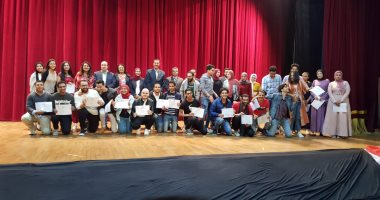 صور ... طب وآداب جامعة القناة يحصدان جوائز مهرجان المسرح
