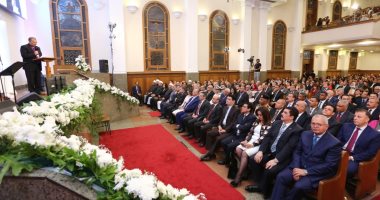 أندرية زكى بقداس عيد القيامة: قيامة المسيح تدعو لعدم الاستسلام وكسر الجمود