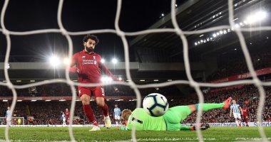 صلاح يحتفل بحركة اليوجا بعد تصدر الهدافين.. والجمهور: تجاهل واستمر هتوصل