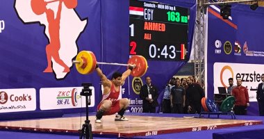 أحمد على يكسر الرقم الأفريقى فى وزن 89 كجم بالبطولة الأفريقية للأثقال