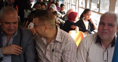 صور.. رئيس هيئة النقل العام بالقاهرة يتفقد الجراجات والأتوبيس النهرى
