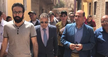 رئيس الجهاز المركزى للتعمير يتفقد أعمال محور الهضبة الغربية بأسيوط