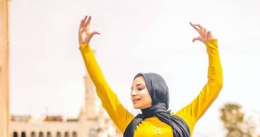 فراشة مصرية تحلم بالعالمية.. "روان حسين" راقصة بالية محجبة
