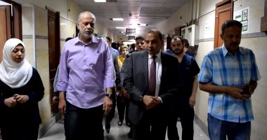 رئيس جامعة بنى سويف يتفقد المستشفى الجامعى 