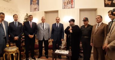 صور.. محافظ أسيوط يقدم التهنئة بعيد القيامة للأقباط الأرثوذوكس والكاثوليك داخل الكنائس