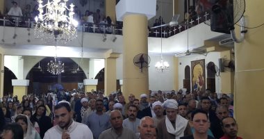  زغاريد فى صلاة قداس عيد القيامة بكنيسة مارجرجس بالقنطرة غرب بالإسماعيلية