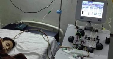 أب يناشد وزيرة الصحة التدخل لعلاج ابنه وتوفير أدوية له