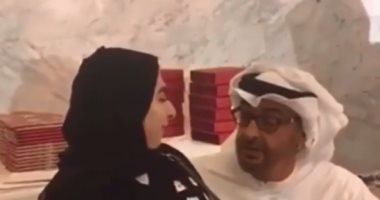 لقطة إنسانية لمحمد بن زايد مع أصحاب القدرات الخاصة .. فيديو وصور