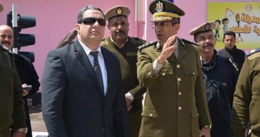 صور.. مدير أمن البحيرة يوجه بتكثيف الحملات المرورية على طرق المحافظة 