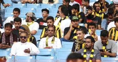 بدء توافد جماهير التعاون والاتحاد على ملعب نهائى كأس خادم الحرمين.. صور