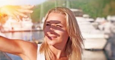 النظارات الشمسية والقبعات.. خطوات بسيطة للحفاظ على سلامة عينيك فى الصيف