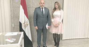 سفير مصر بالإمارات: علاقات القاهرة وأبوظبى قوية وتاريخية.. البديوى لـ"اليوم السابع": الإمارات تقدم نموذجا فريدا فى التعايش السلمى والاقتصاد القائم على المعرفة.. هناك فرص جيدة للشركات الإماراتية للاستثمار فى مصر