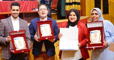 "اليوم السابع " يتسلم جوائز التميز الصحفى فى تغطية قضايا التعليم الفنى