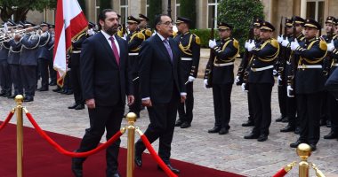 صور.. كروت بأسماء المشروعات القومية بمصر تزين منتدى الاستثمار المصرى - اللبنانى