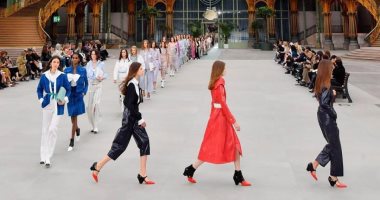 بسبب تعلقها بالسفر.. شانيل تحول محطة قطار لمنصة عرض أزياء مجموعة كروز 2020
