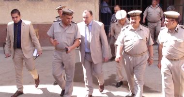 صور.. مدير أمن المنوفية يتفقد خدمات التأمين بمدينة شبين الكوم