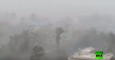 شاهد.. لقطات مرعبة لإعصار "فانى" فى الهند