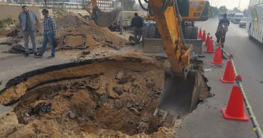 صور.. هبوط أرضى بطريق الفيوم الصحراوى بسبب تهالك المحابس
