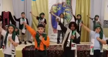فيديو صادم.. أطفال يتغنون بقطع الرؤوس فى جمعية بأمريكا.. الجمعية صنفتها الإمارات "إرهابية"فى 2014..الجمعية الأمريكية الإسلامية: نراجع سياسات النشر على حسابنا بفيس بوك.. وتنفى صلتها بالإخوان.. ومغردون يستنكرون