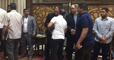 نجوم الرياضة فى عزاء والدة عادل المأمور 