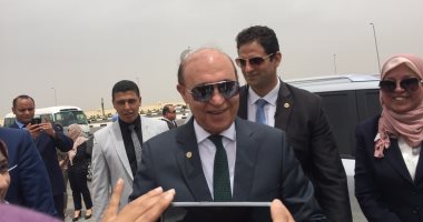 صور.. مهاب مميش يشهد التشغيل التجريبى لأنفاق تحيا مصر أسفل قناة السويس