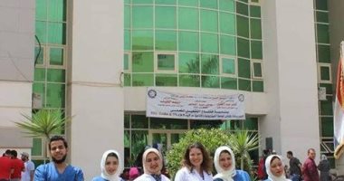 إذاعة طبية ببرامج متنوعة.. مشروع تخرج طلاب إعلام بنى سويف