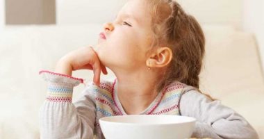 لو طفلك رافض الطعام ..كيف تساعده على زيادة وزنه بشكل صحى؟