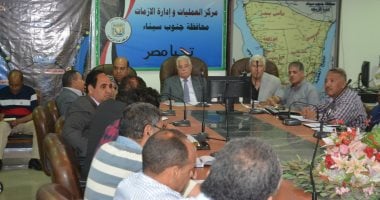 محافظ جنوب سيناء يستعرض الموقف التنفيذى للخطة الاستثمارية بديوان عام المحافظة