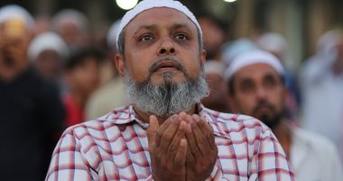 من المحيط للخليج ..الوطن العربى  يستقبل رمضان بالصيام والقيام 