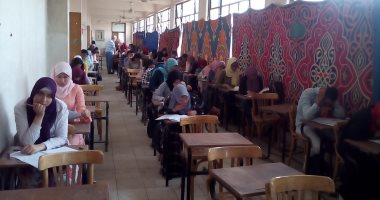 آداب عين شمس: فقدان الطالب كراسة الإجابة أو تلفها يسجله غياب ويحيله للتحقيق