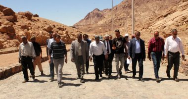 صور.. اللجنة العليا تتفقد أعمال المرحلة الأولى لتطوير وادى الدير بسانت كاترين