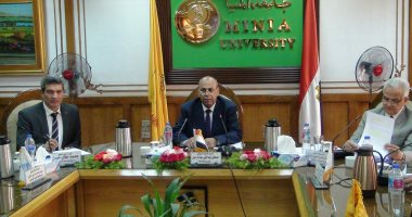 تعيين "الريحانى" عميدًا لكلية دار علوم بجامعة المنيا