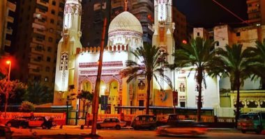 ميدو يشارك بصورة لصلاة التراويح من مسجد القائد إبراهيم 