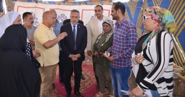 محافظ الإسماعيلية يتفقد خيام الخير الرمضانية ويشيد بجهود سيدات المحافظة