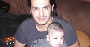 الغاليين فى حياته.. كيف احتفل الموزع أحمد إبراهيم بعيد ميلاد ابنه ورحيل جده؟