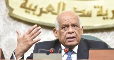 على عبد العال لـ"اليوم السابع": تصريحات الرئيس جرس إنذار لأى مقصر بمراجعة نفسه.. أقول للحكومة: لن نصمت ولن يستطع أحد غَّل أيدينا ولا تخيبوا آمال المواطنين فالناس انتظرت كثيرا.. ويرد على سؤال حول التغيير الوزارى
