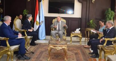 محافظ البحر الأحمر يستقبل السفير البريطاني لبحث سبل زيادة معدلات السياحة الإنجليزية 