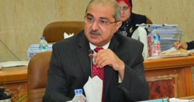 رئيس جامعة اسيوط يوقف 3 فى واقعه سرقة مكتب عميد كلية الطب 