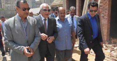 محافظ الجيزة يتفقد مركزى شباب الوفاء والصفا