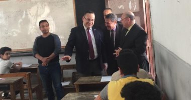 صور .. محافظو الإسكندرية والدقهلية يتفقدون لجان امتحان الإعدادية 